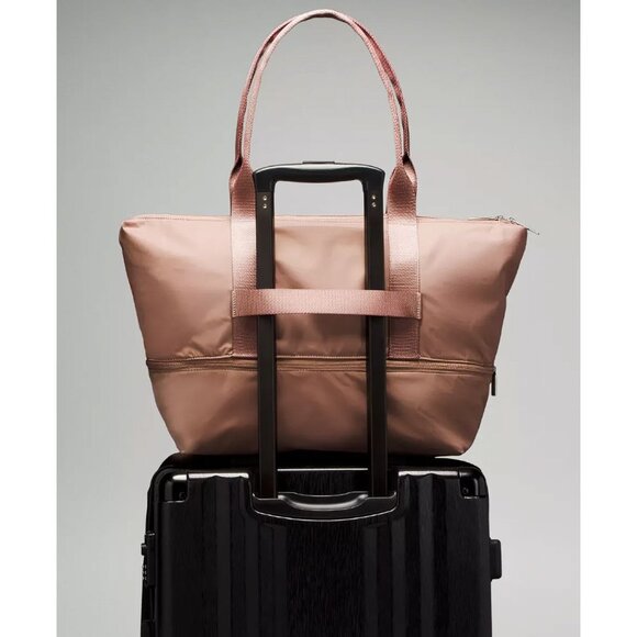 Lululemon City Adventurer Tote Bag 27L Dusty Rose OS - Picture 4 of 16
